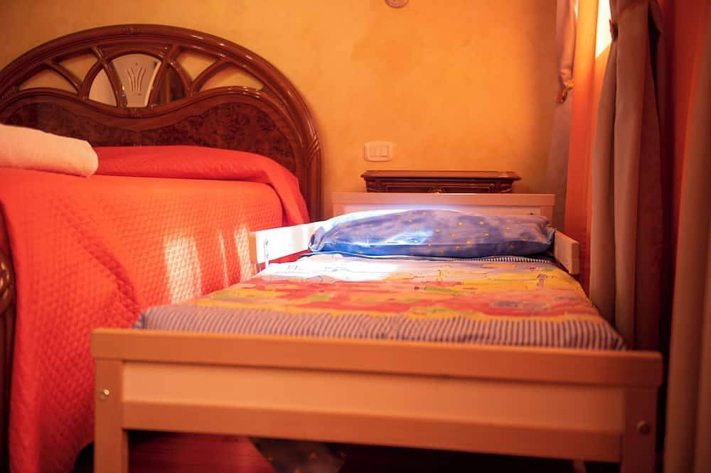 In the heart of Tuscany country house with dream pool and garden. in Terranuova Bracciolini, Valdarno