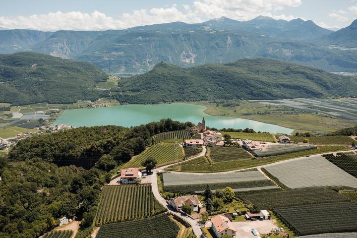 Appartement entier, 718A Apartment  Ansitz Wieshof in Altenburg - Castelvecchio, Caldaro sulla Strada del Vino