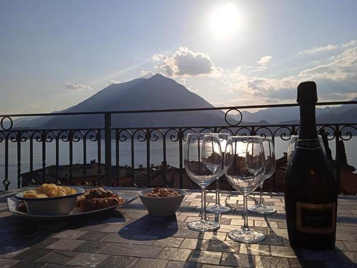 B&b per 3 persone, con Balcone e Terrazza nonché Vista lago e Panorama a Comune di Varenna