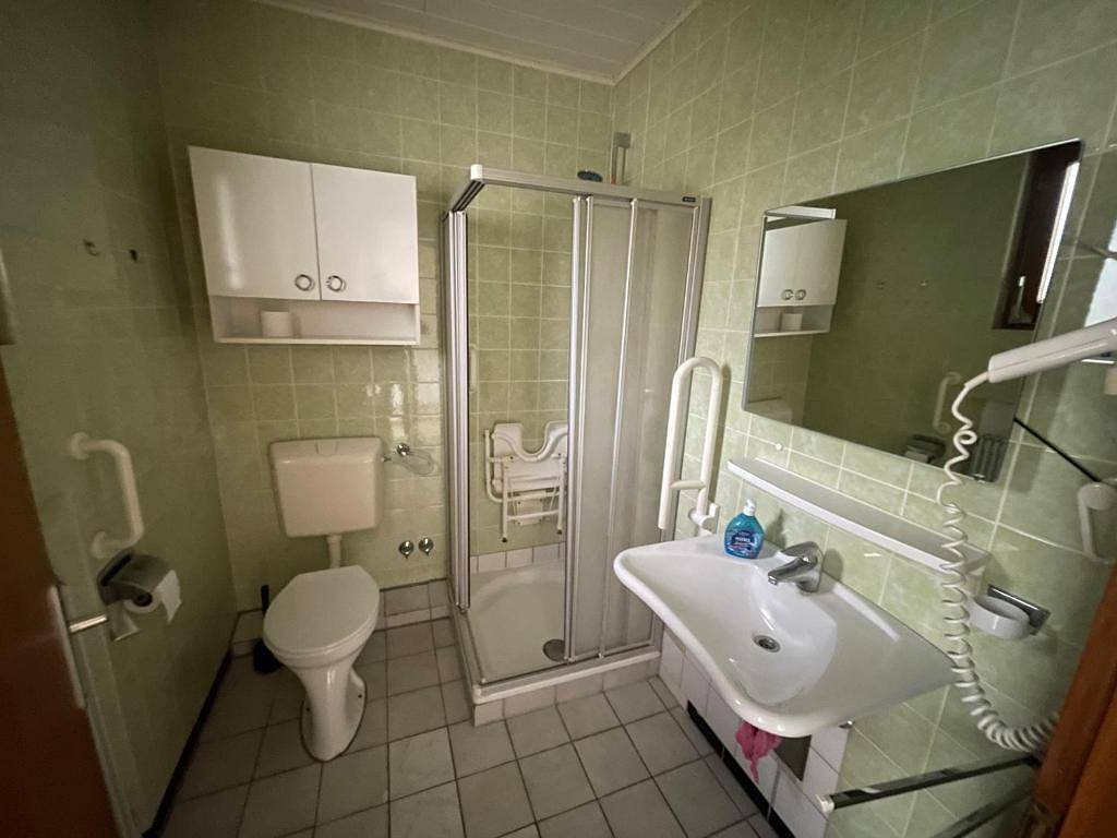 Ferienwohnung mit Balkon für bis zu 2 Personen in Polle, Landkreis Holzminden