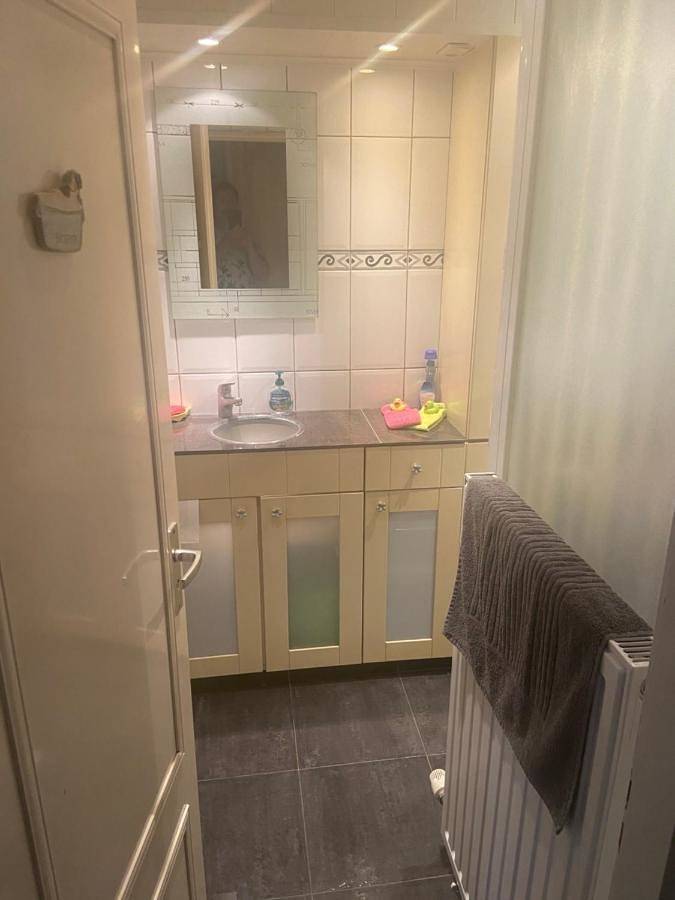 Standard Double Room with Shared Bathroom in Overpelt, Limbourg (Belgique)