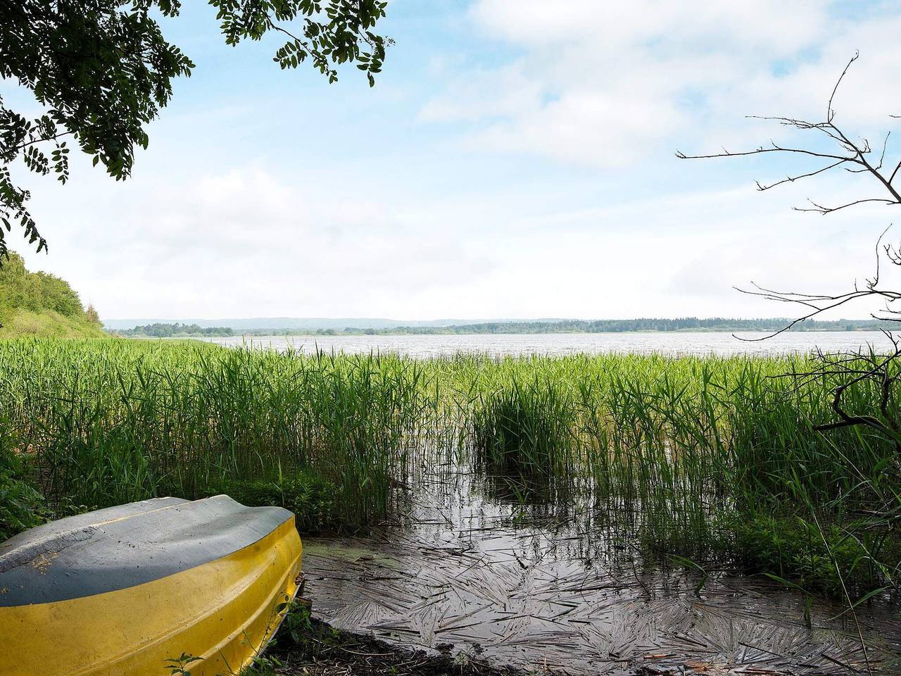 Ferienhaus am See mit Wald in Skanderborg