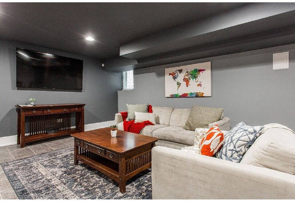 Ganze Wohnung, Geräumige Bronzeville Brownstone Gdn Ebene in der Nähe von Downtown & University of Chicago in Chicago, Cook County