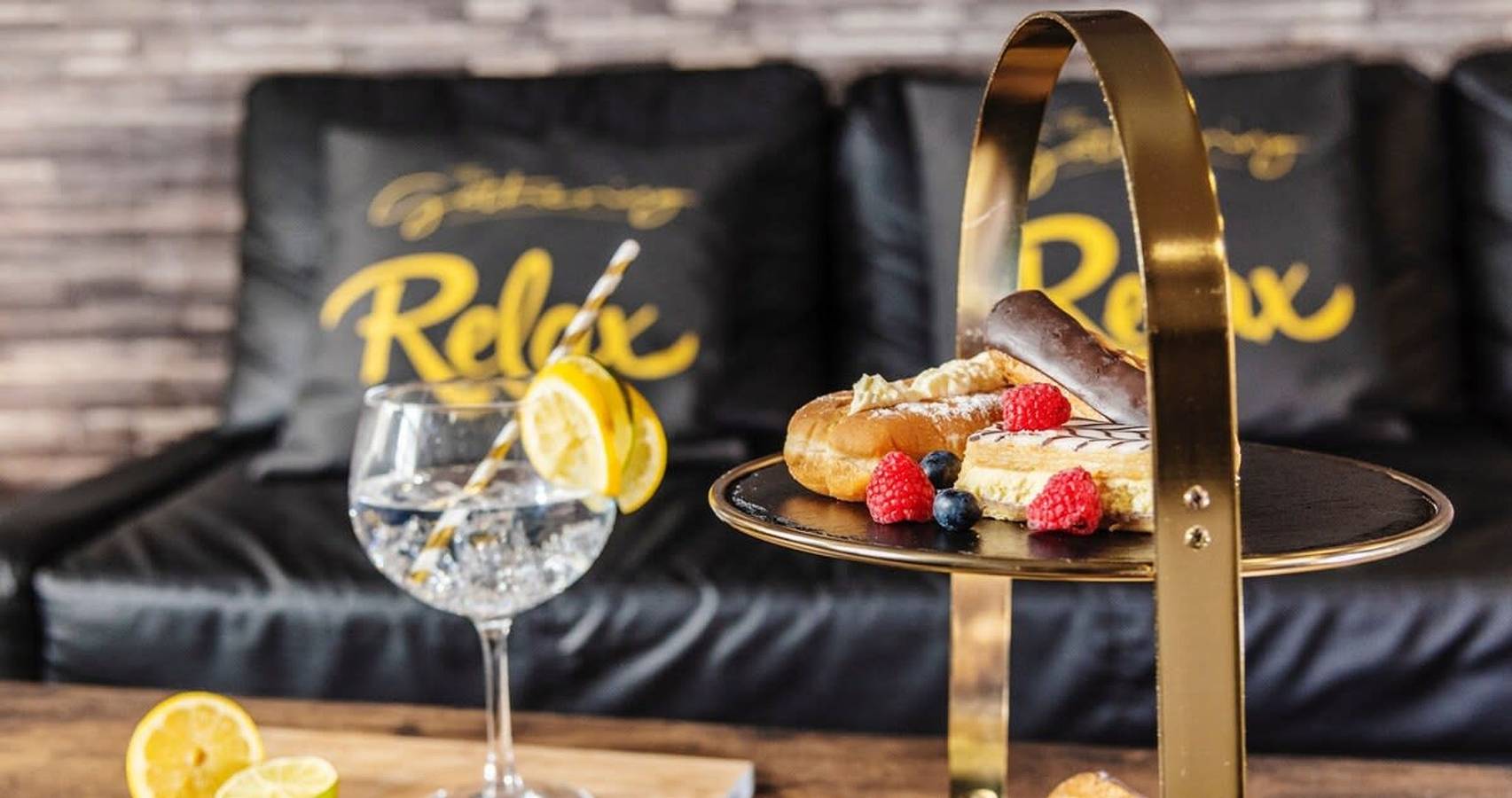 Entire apartment, The Gathering Chester 1 Sleeps 14 Very Close to City Centre in Chester, Cheshire West and Chester