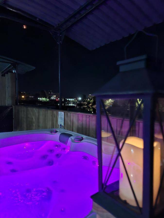 Ferienwohnung für 2 Personen, mit Terrasse und Whirlpool in Straßburg - 3