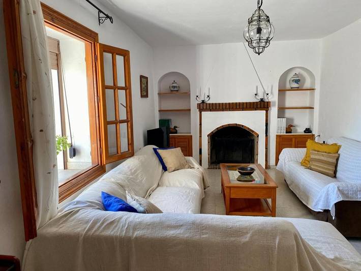 Casa rural para 16 personas, con balcón y vistas en Carratraca
