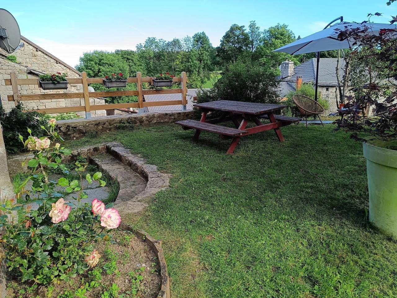 La ch'tiote meizou, calme et détente in Mazet-Saint-Voy, Mézenc