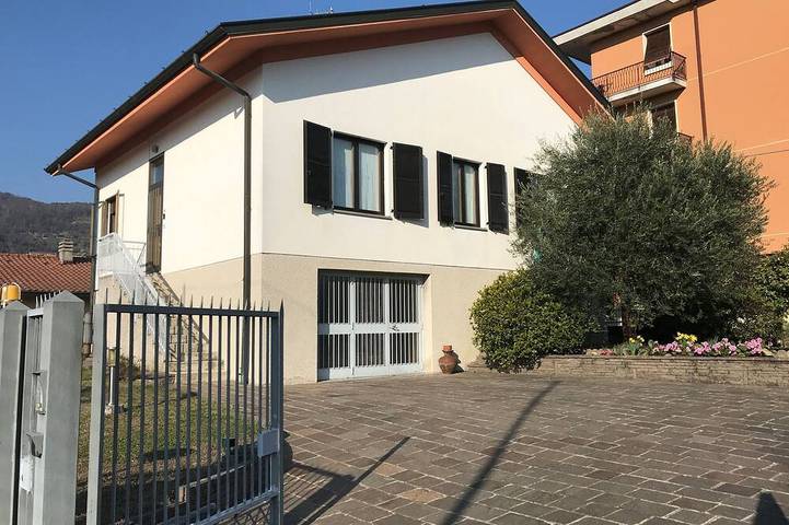 Ferienhaus für 4 Personen, mit Garten und Balkon - 1
