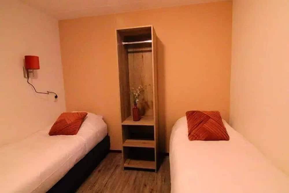 Kraanvogel bungalow sleeps 6 in Friesland