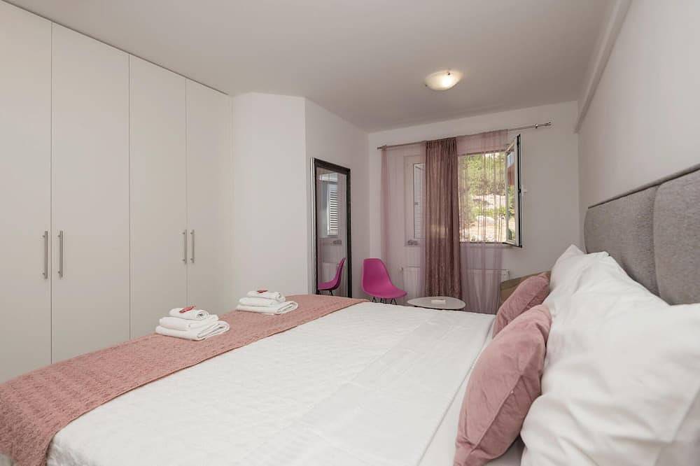 Hel lejlighed, 3 bedroom awesome apartment in Makarska in Republika Srpska