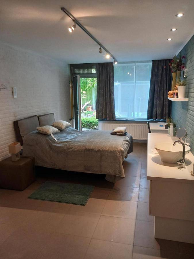 Appart’hôtel pour 3 personnes, avec vue et sauna ainsi que terrasse et jardin, animaux acceptés