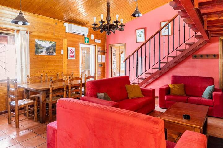 Casa rural para 10 personas, con Balcón y Terraza además de Jardín y Piscina en Alcalá del Júcar - 3