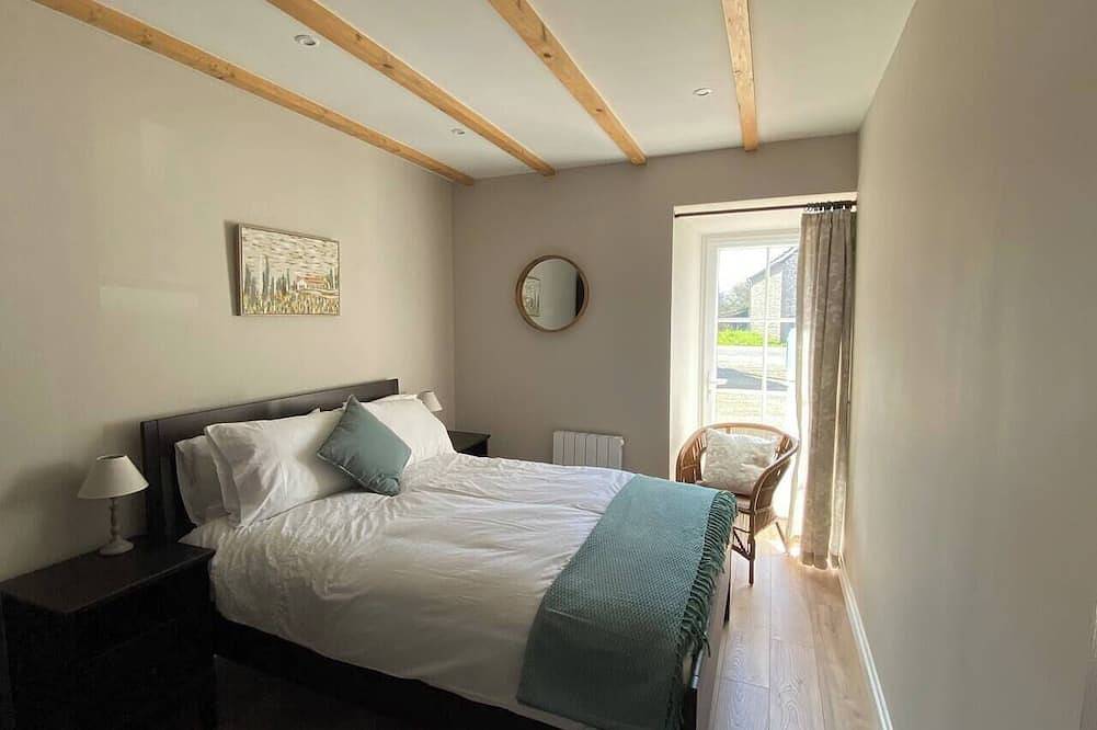 Nelle - Jugon les Lacs -Brittany in Jugon-les-Lacs, Región de Dinan