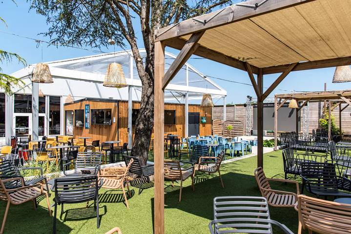 Camping pour 6 personnes, avec terrasse aux Les Sables-d'Olonne - 3