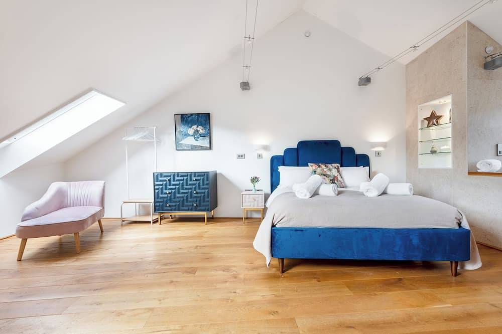 Architecturally designed fishing warehouse conversion in Newlyn, Cornwall