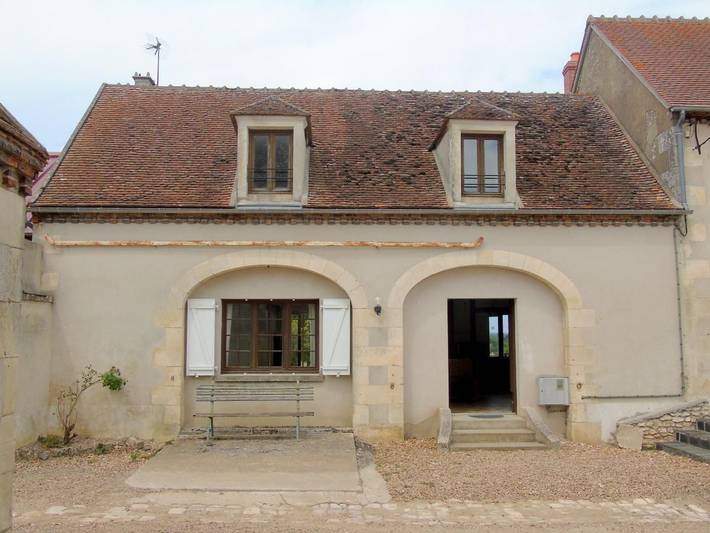 Casa rural en Cosne Cours sur Loire con ping-pong y parking, acepta mascotas in Cosne-Cours-sur-Loire, Valle del Loira
