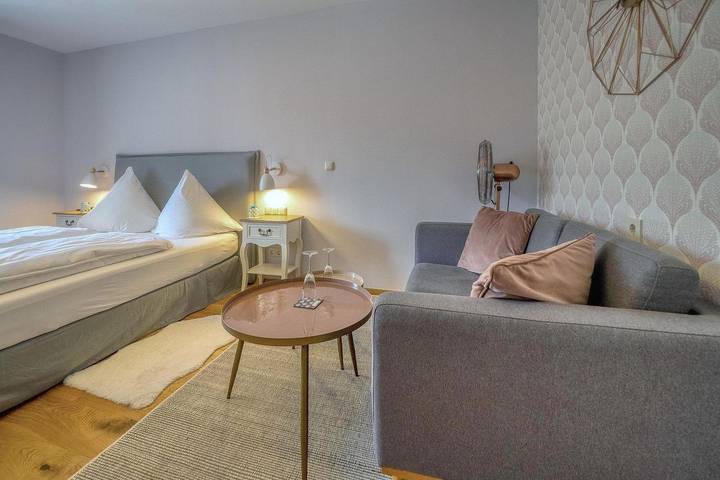 Ferienwohnung für 2 Personen, mit Garten