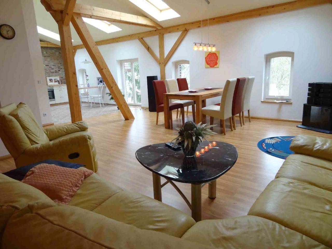 Ganze Wohnung, Two-Bedroom Apartment in Mehrow, Ahrensfelde