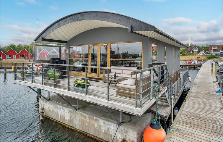 Husbåd for 4 personer, med Terrasse og Udsigt i Flensborg Fjord (Danmark)