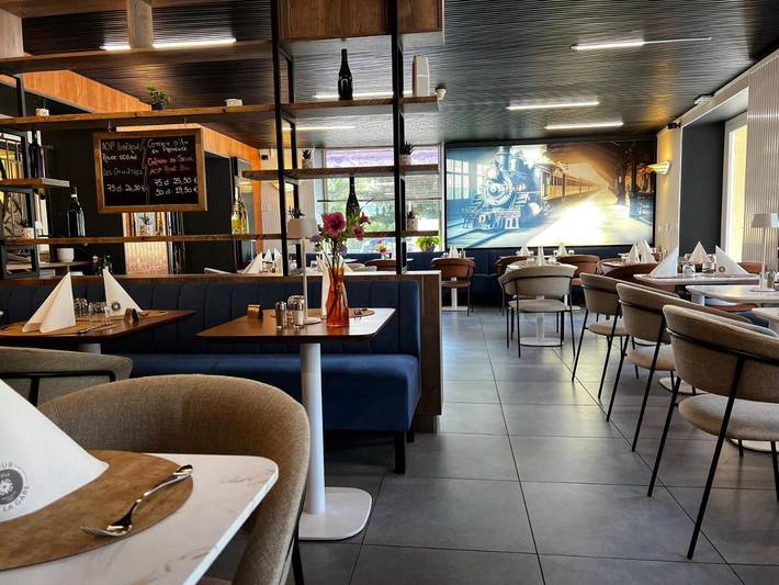 Hôtel pour 3 personnes, avec vue et jardin à Eygliers - 3