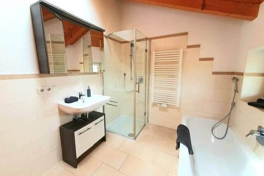 Ganze Wohnung, Ferienwohnung Chiemseezauber in Gstadt am Chiemsee, Chiemsee