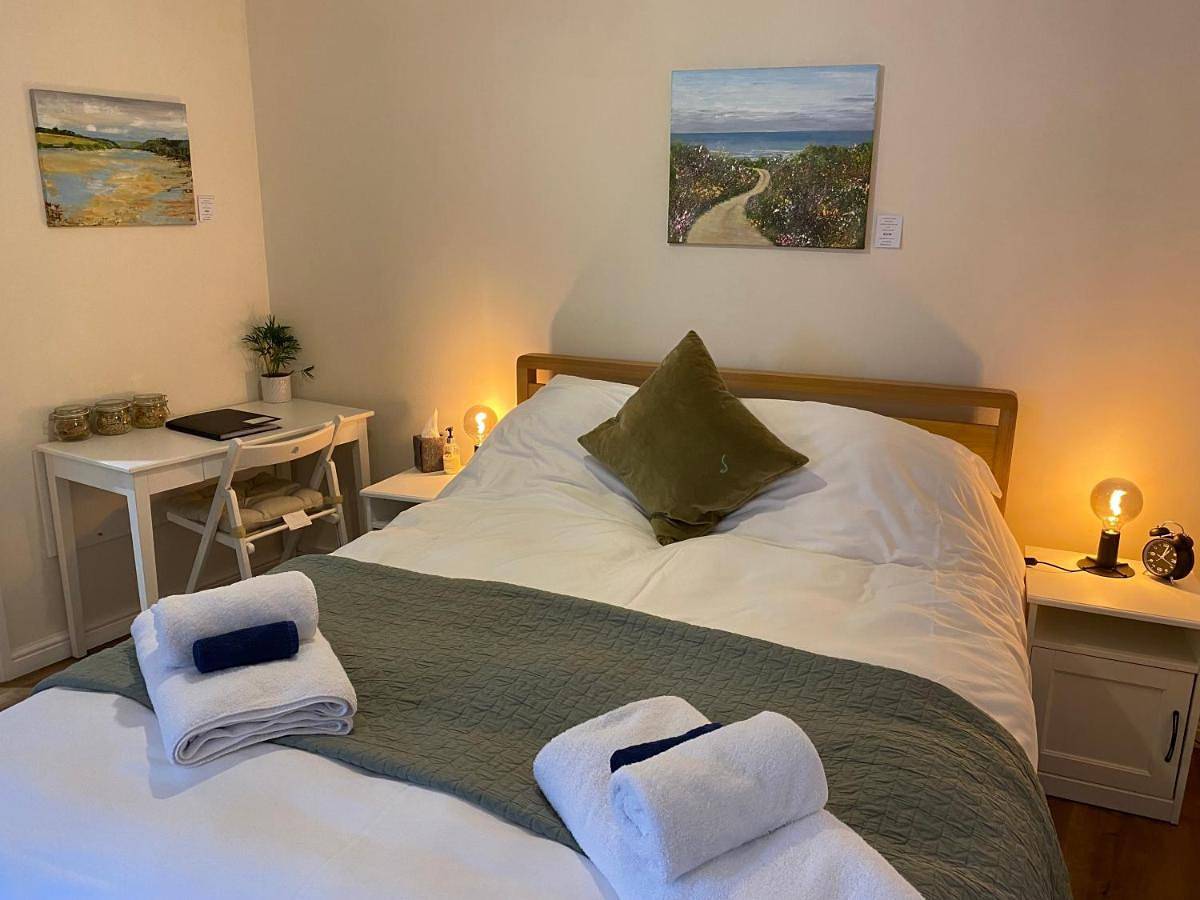 Double or Twin Room in Holbeton, South Devon