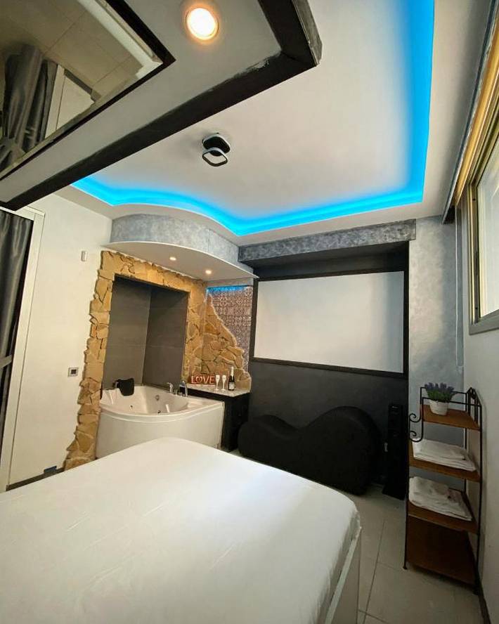 Gîte pour 2 personnes, avec jacuzzi et terrasse sur la Costa Dorada - 2