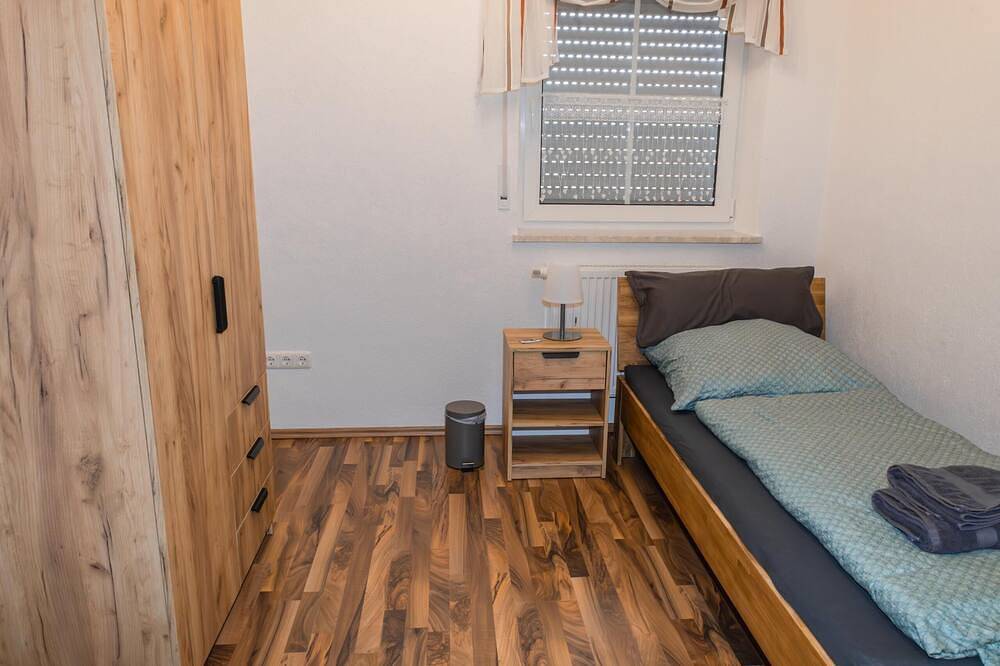 Ganze Wohnung, Ferienwohnung 60qm mit Tageslichtbad in Nittenau, Ostbayern