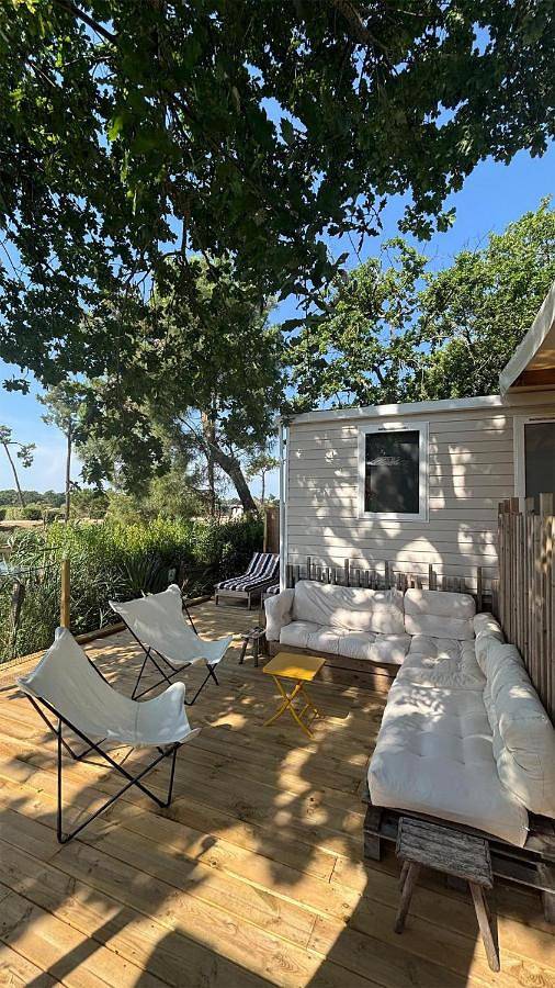 Camping pour 6 personnes, avec Jacuzzi et Terrasse ainsi que Jardin et Bassin pour enfant à Lège-Cap-Ferret - 2