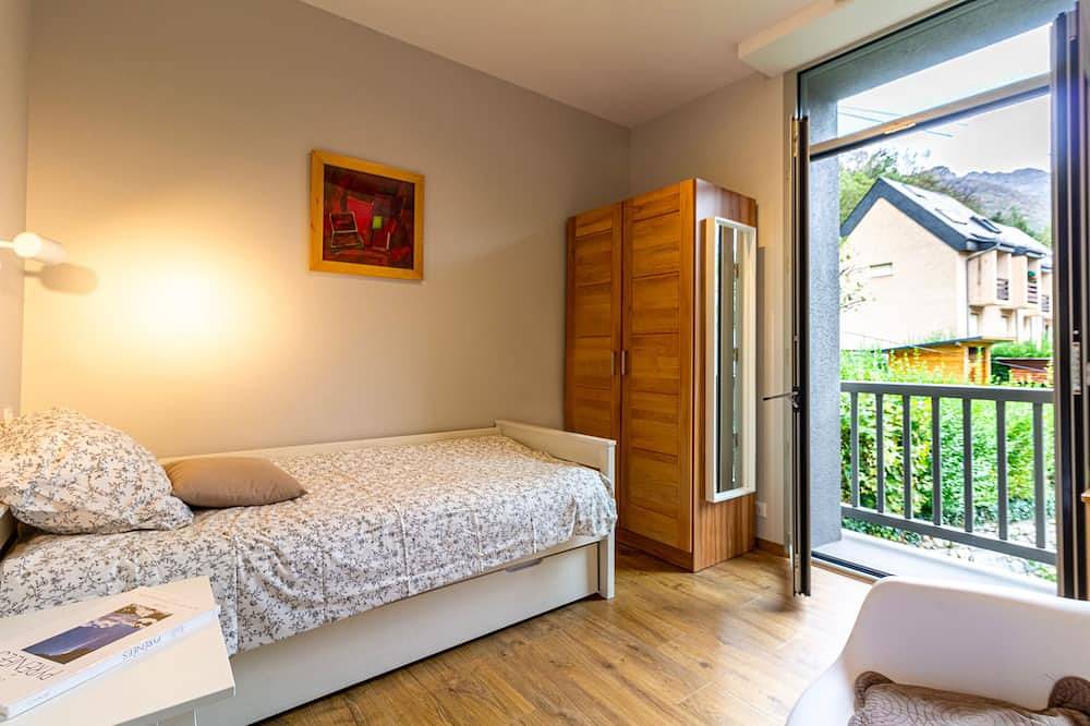 Experience the Exception at Chalet La Source: Comfort, Relaxation and Magnificent Views in Cauterets, Nationalpark Pyrenäen