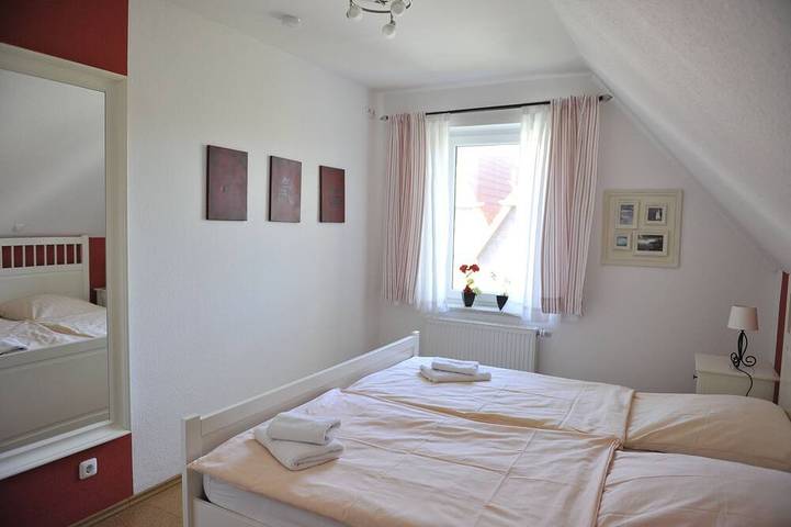 Ferienhaus für 6 Personen, mit Sauna und Terrasse sowie Garten in Varel - 4