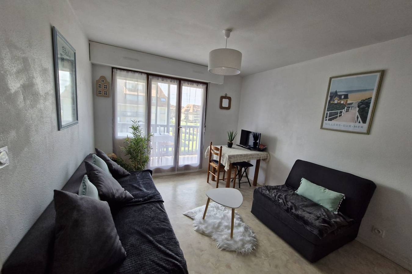 Ganze Wohnung, Ferienwohnung für 4 Personen mit Balkon in Villers-sur-Mer, Lisieux und Umgebung