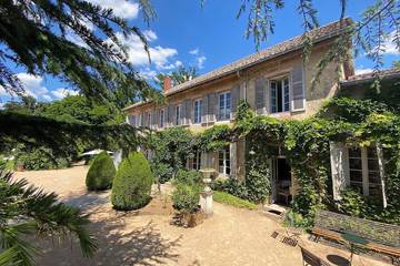 Gîte pour 14 personnes à Cuisery