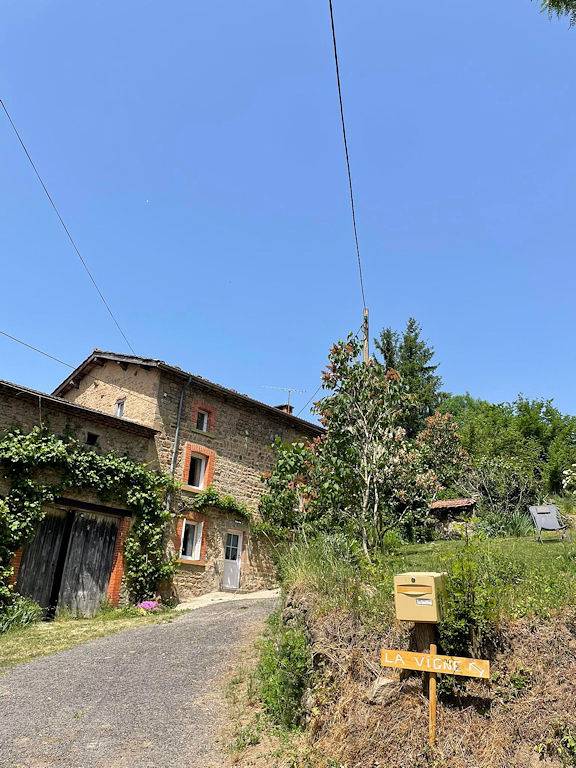 Gîte pour 14 personnes, avec jardin et terrasse dans Parc Naturel Régional Livradois-Forez - 2