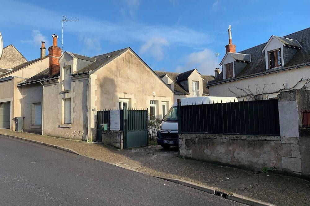 Apartamento entero, Charming new studio under the roof - center Montbazon in Montbazon, Región de Tours