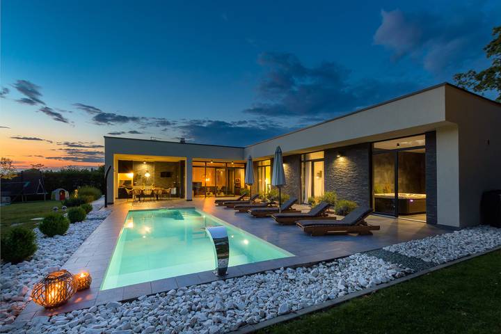 Villa für 6 Personen, mit Garten und Pool sowie Sauna und Terrasse in Istrien - 4