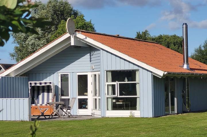 Bauernhof für 4 Personen, mit Terrasse und Garten sowie Sauna in Tönning