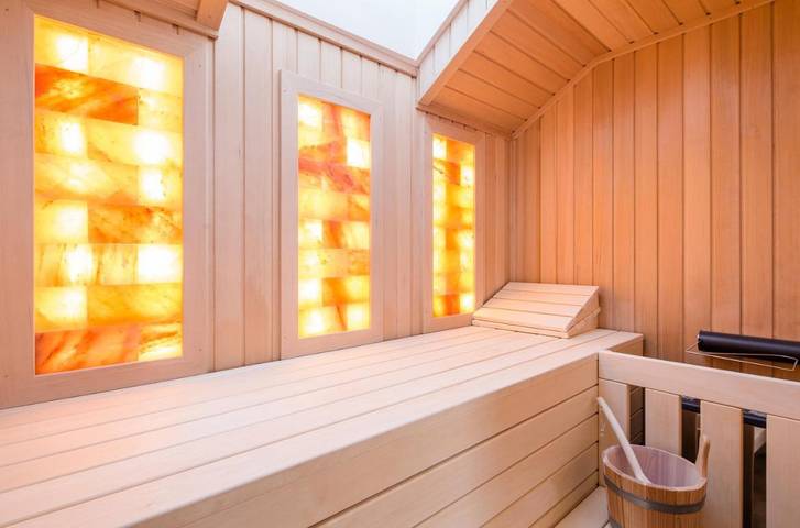 Ferienwohnung für 8 Personen, mit Sauna und Ausblick sowie Garten und Pool, mit Haustier in Weißpriach