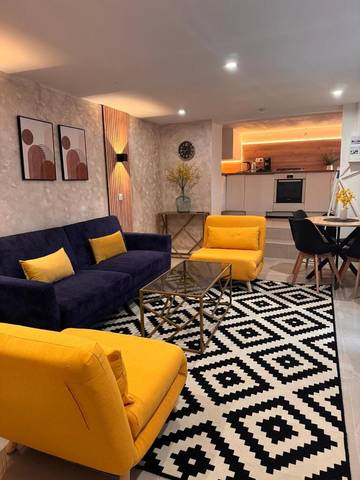 Gîte pour 5 personnes, avec vue et terrasse dans Champsevraine