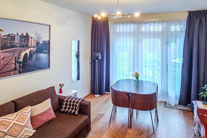 Pension voor 4 personen, with Balkon and Tuin as well as Uitzicht in Amsterdam West