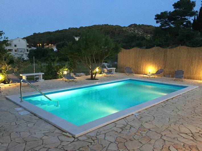Apartament wakacyjny dla 4 osób w Brac