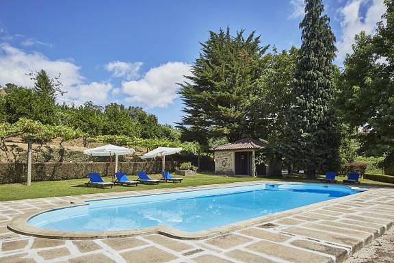 Villa para 18 pessoas com jardim in Canedo de Basto, Canedo de Basto e Corgo