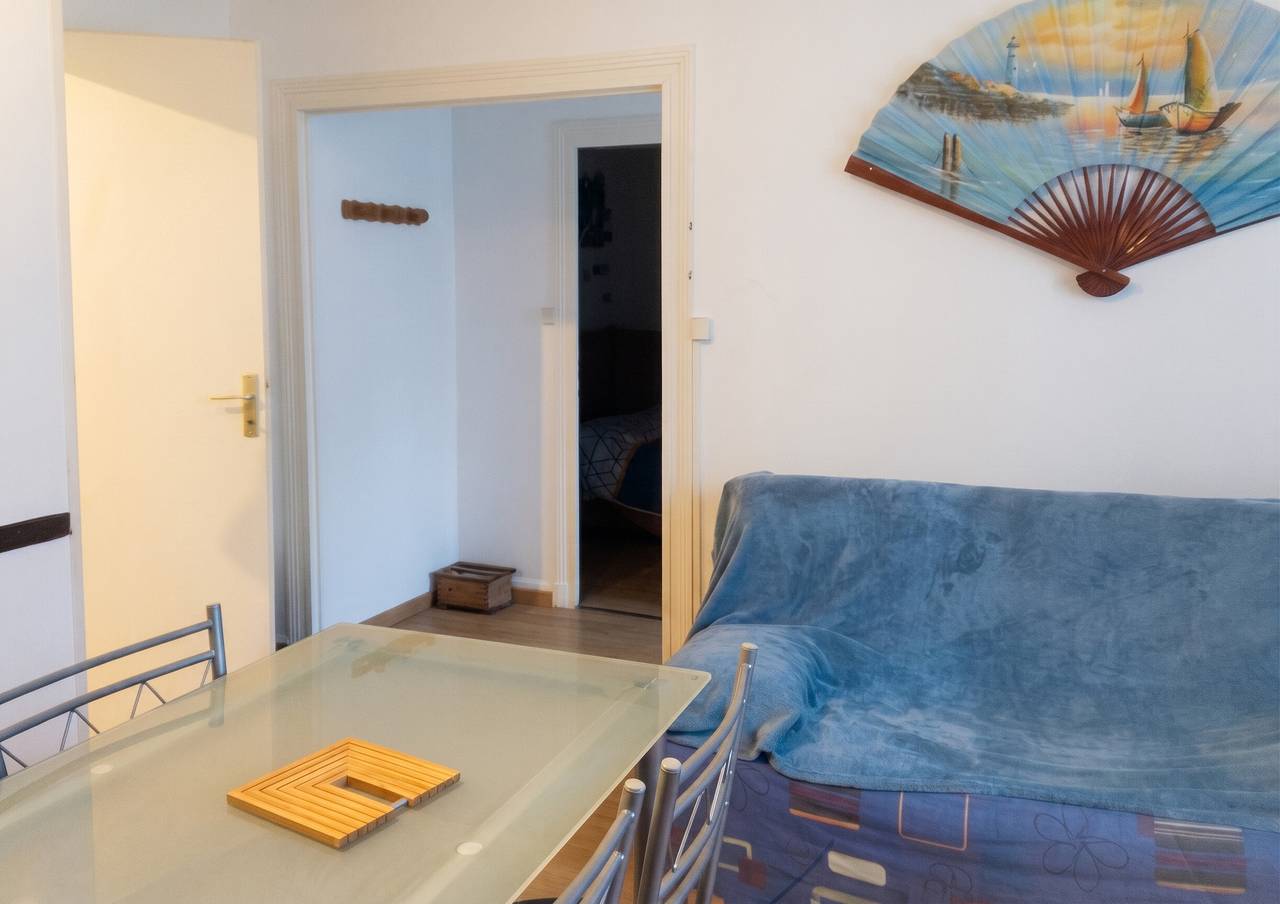Appartement entier, Appartement agréable à Jonzac de 35 m² avec parking privé in Jonzac, Région de Jonzac