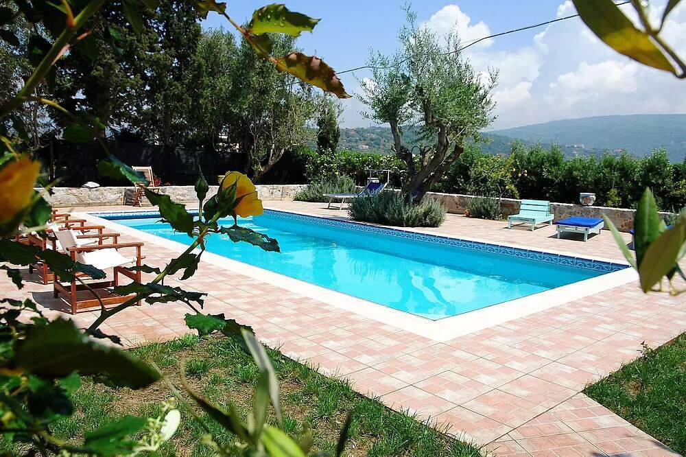 Casetta Lampedusa, with access to the beach in Capo Vaticano in Faro Capo Vaticano, Vibo Valentia Provinz