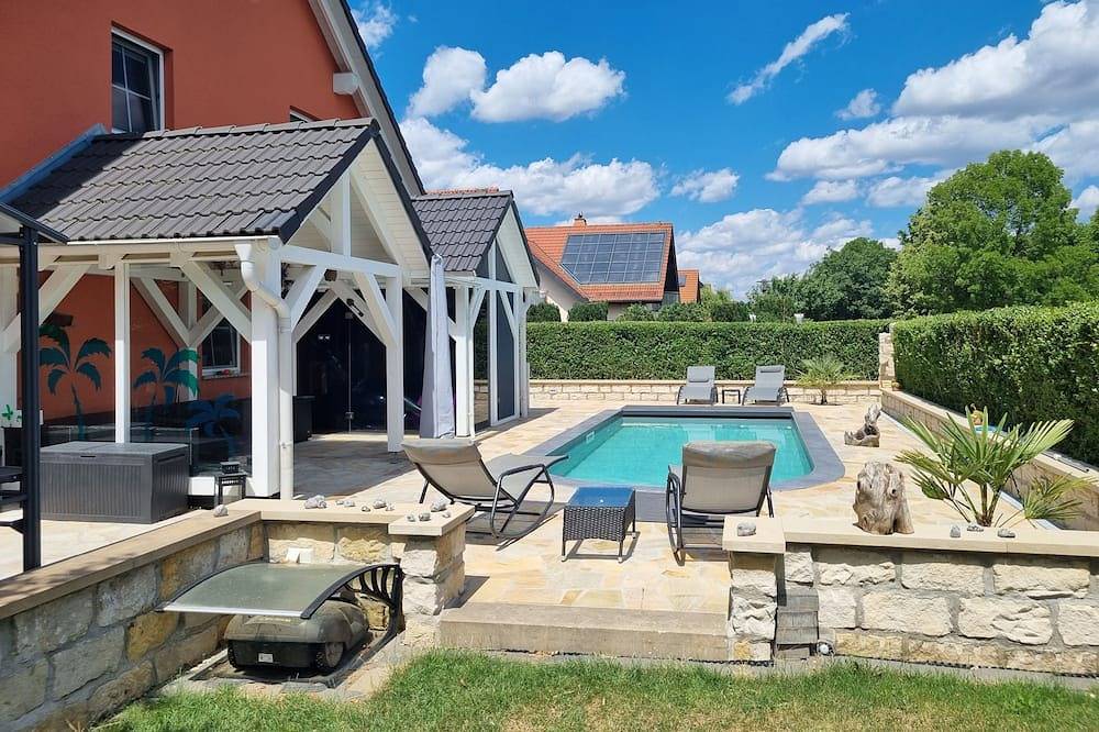 Ganze Wohnung, Ferienwohnung mit Pool am Stadtrand von Dresden in Kesselsdorf, Wilsdruff