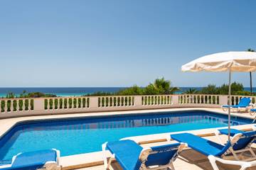 Villa in Alaior Gemeinde, Menorca für 8 