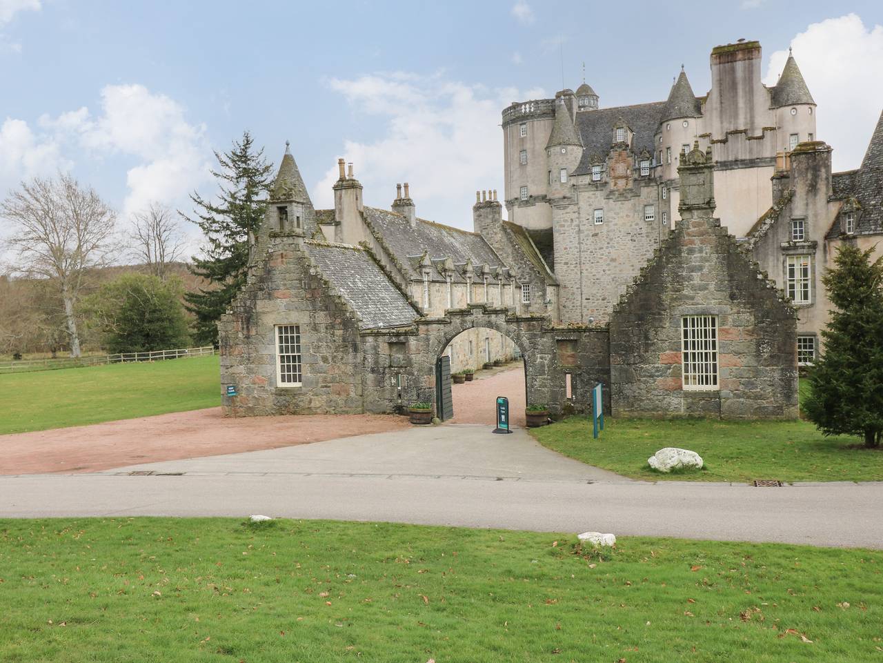 Entire apartment, East Wing - Castle Fraser in Aberdeenshire