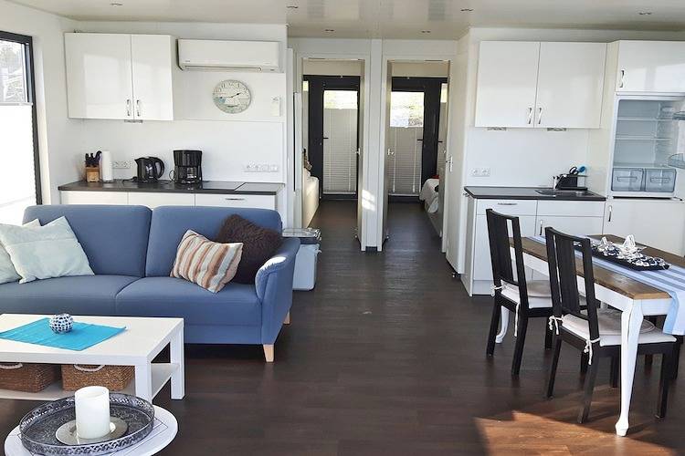 Hausboot am Xantener Nordsee in Xanten, Niederrhein