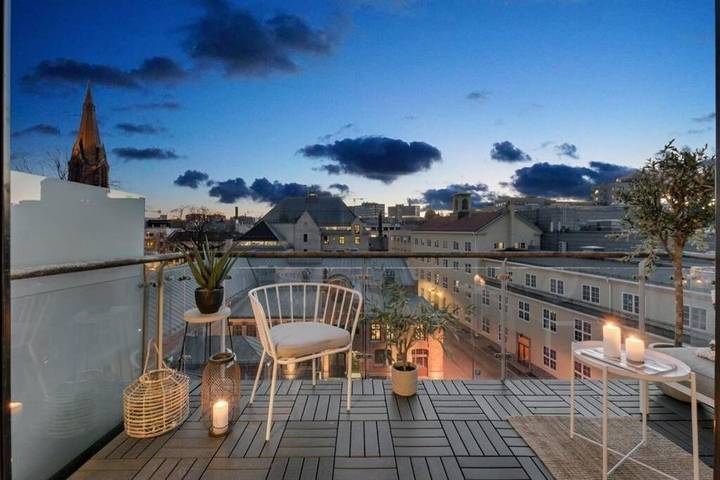Ferielejlighed for 4 personer, med Balkon og Terrasse samt Udsigt i Oslo
