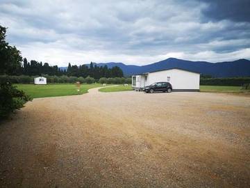 Gîte pour 4 personnes, avec jardin et jacuzzi à Palau-del-Vidre
